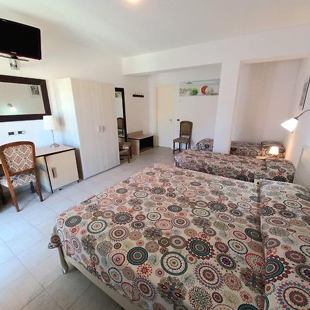 Residence Hotel Villa Mare Portoferraio Bagian luar foto