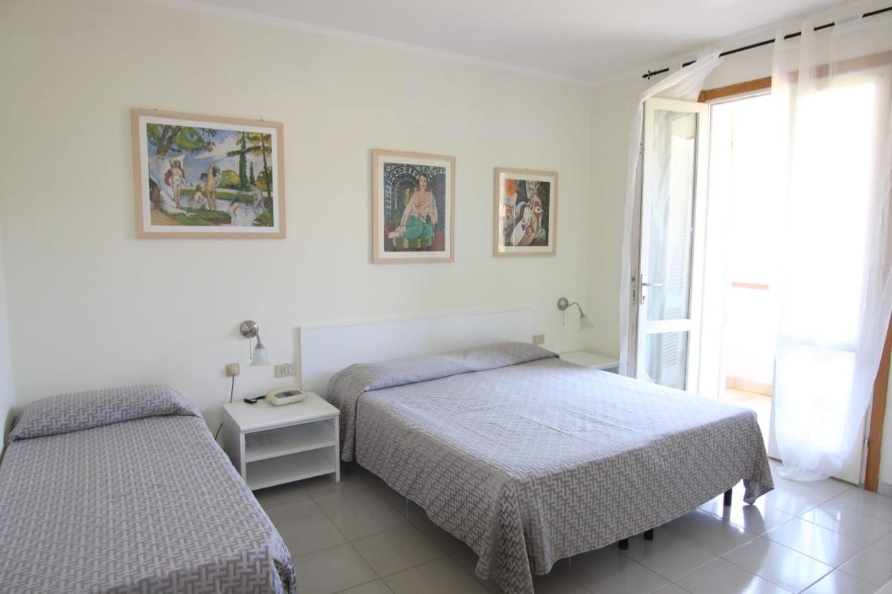 Residence Hotel Villa Mare Portoferraio Bagian luar foto