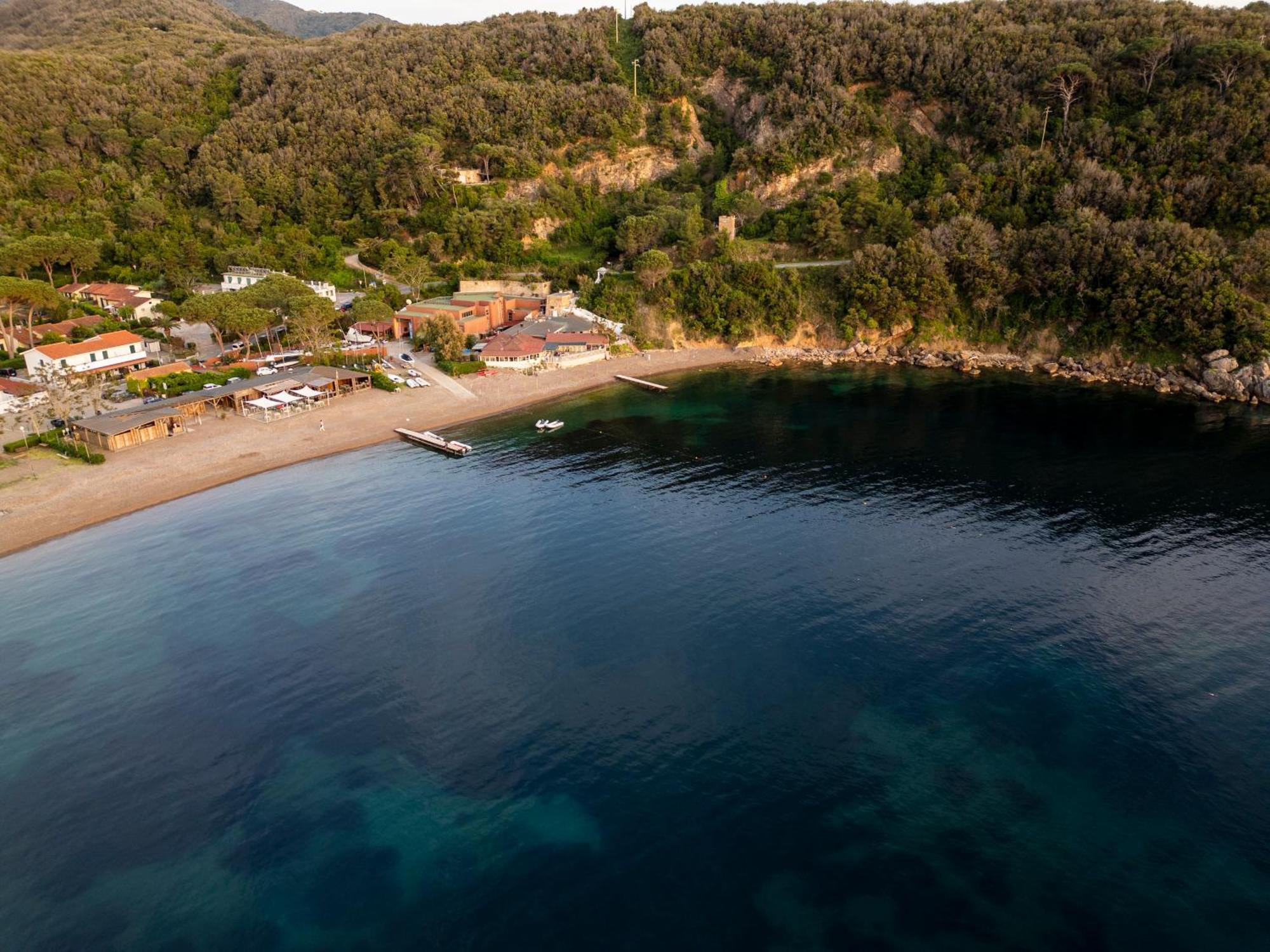 Residence Hotel Villa Mare Portoferraio Bagian luar foto