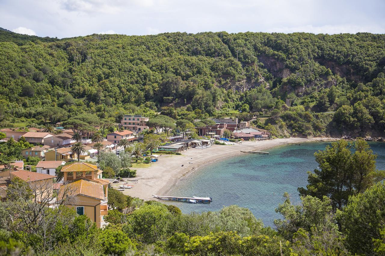 Residence Hotel Villa Mare Portoferraio Bagian luar foto